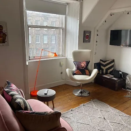 Joivy Stunning Apartment In Royal Mile Edinburgh Exterior photo